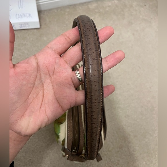 Authentic Prada shoulder bag - Picture 8 of 14